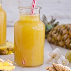 Suco de Abacaxi com Gengibre